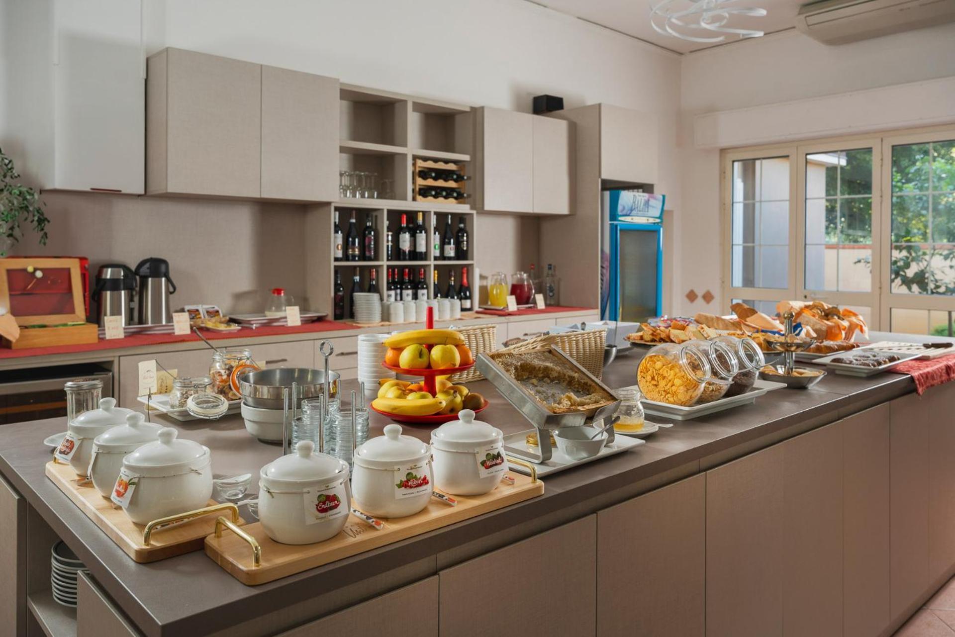 Hotel Azzurra Marina di Pietrasanta Exteriör bild