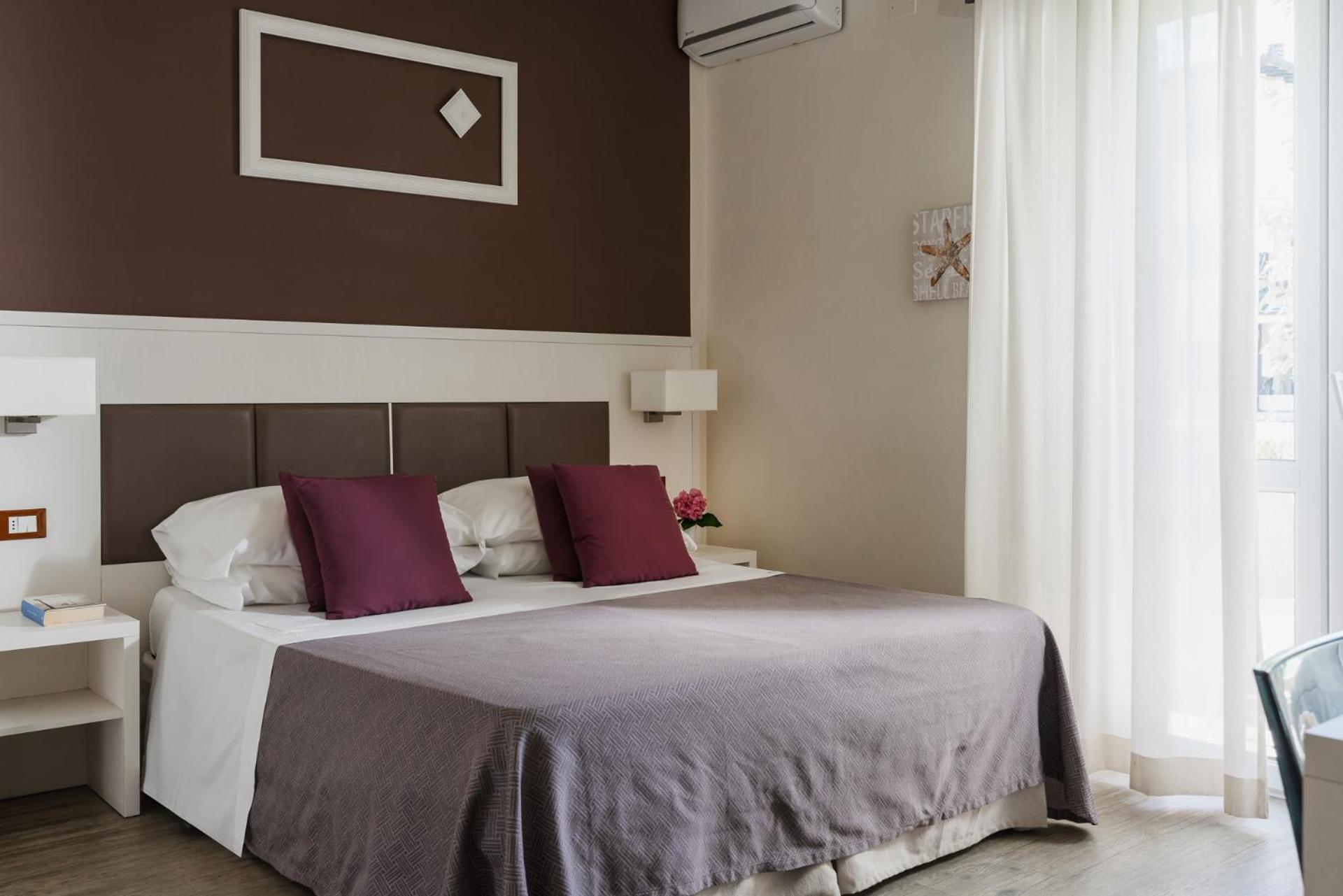 Hotel Azzurra Marina di Pietrasanta Exteriör bild