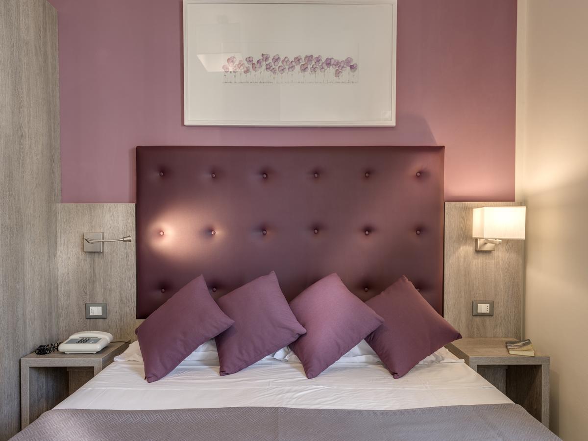 Hotel Azzurra Marina di Pietrasanta Exteriör bild